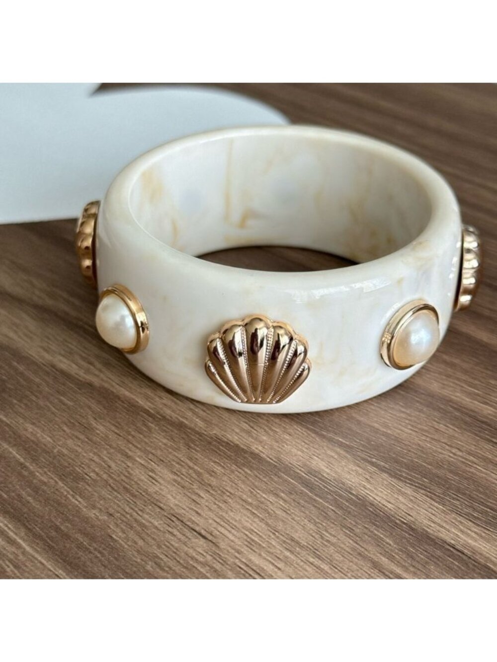 Boho Shell Bangle Q144 - Picture 3 of 6